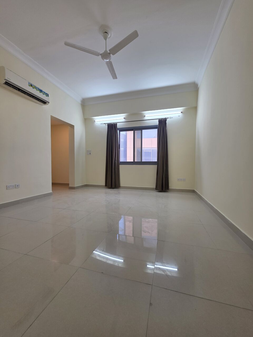 Umm Al Hassam, Apartments, Flats, Houses & Villas, BHD 300/month,  2 BR,  - Very Neet Semi Furnished 2 BHK Family Flat With Ewa & Parking @300/BD In Um Al Assam