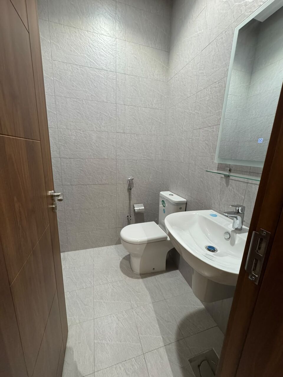 Salwa, Apartments, Flats, Houses & Villas, KWD 900/month,  4 BR,  Duplex For Rent In Salwa, Ground Floor And Basement With A Yard.
