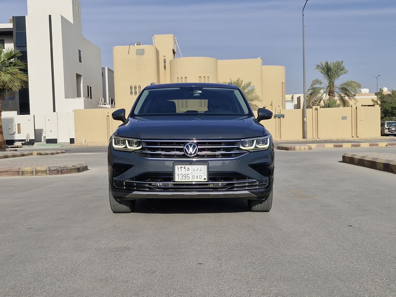 Riyadh, Vehicles, Cars & Trucks , SAR 75000,  Volkswagen Tiguan SE,  2021,  Automatic,  96000 KM,  VW Tiguan  Full Option 2.0T AWD - Agency Maintained