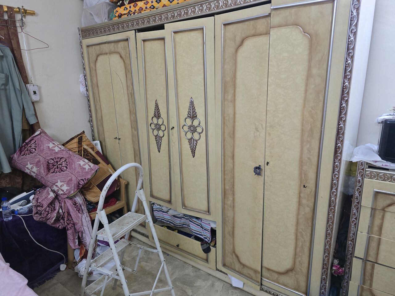 Madinah, Household Items, SAR 1,  Furniture  And Sofa Set.