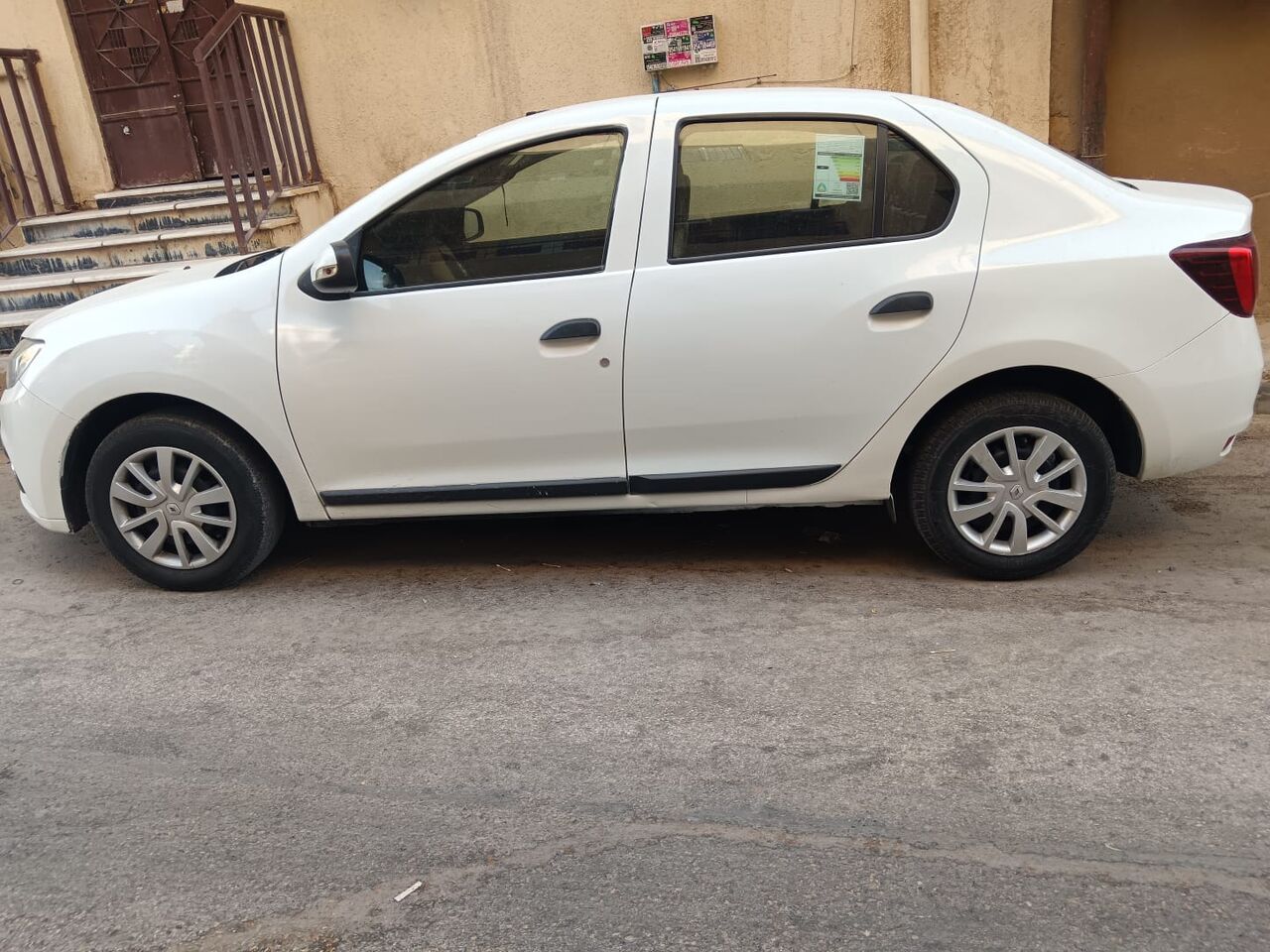 Riyadh, Vehicles, Cars & Trucks , SAR 20000,  RENAULT SYMBOL,  2020,  Automatic,  87000 KM,  URGENT SALE  For Sale Good Condition Single Hand Only Used For Room To Office