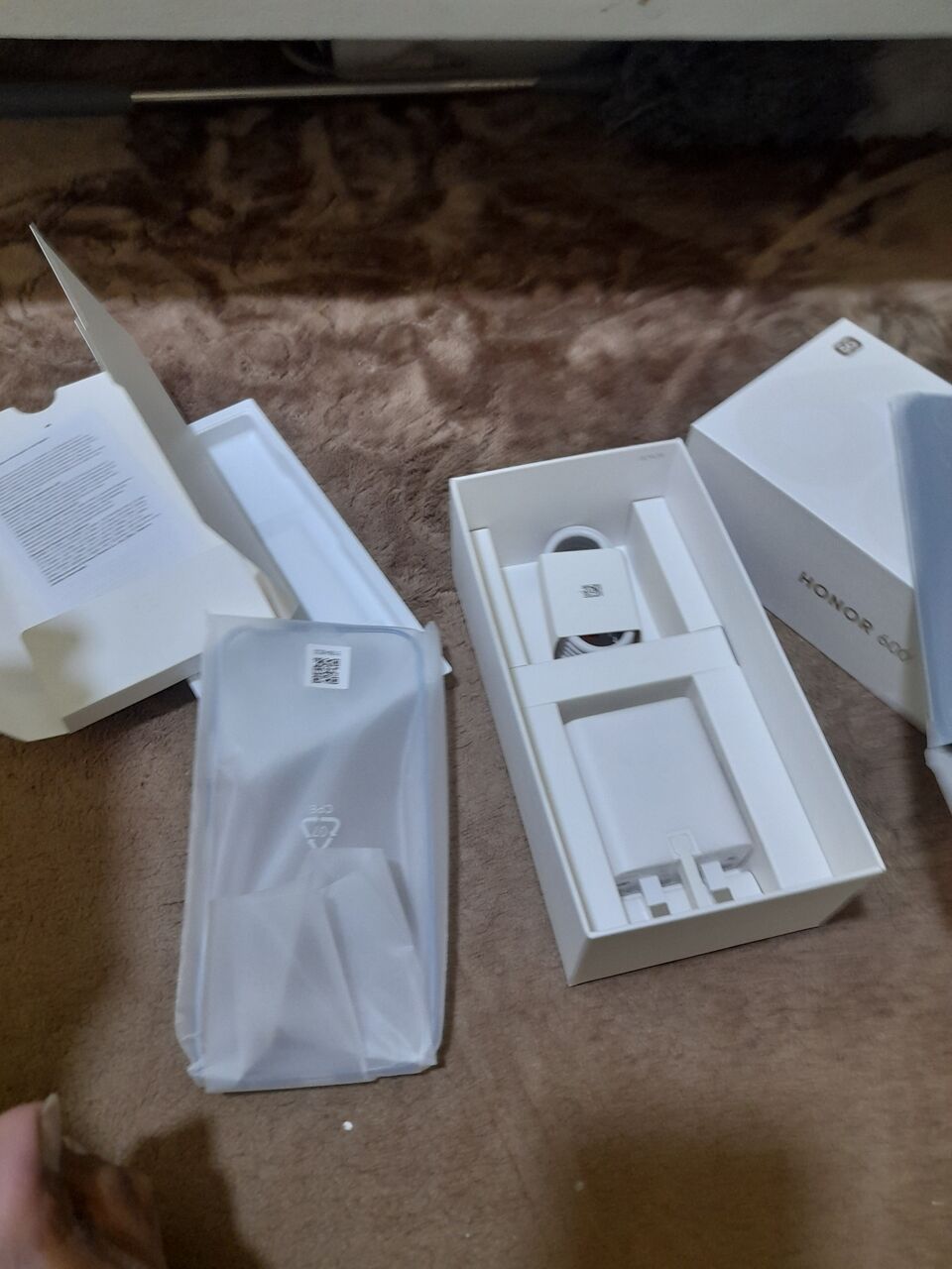 Khobar, Electronics, SAR 2000,  I Want To Sale My Honor 600 New 3 Day Use Only 12 Gb 256 5G