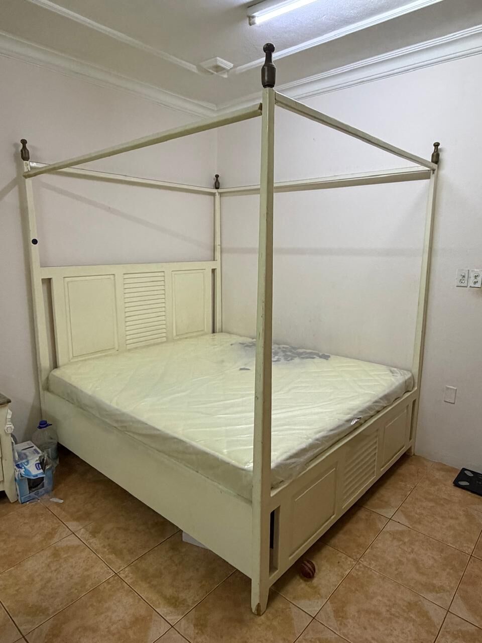 Al Adama, Furniture, SAR 550,  Queen Size Bed (200x180cm )+ Medical Mattress For Sale &ndash; 550 SAR