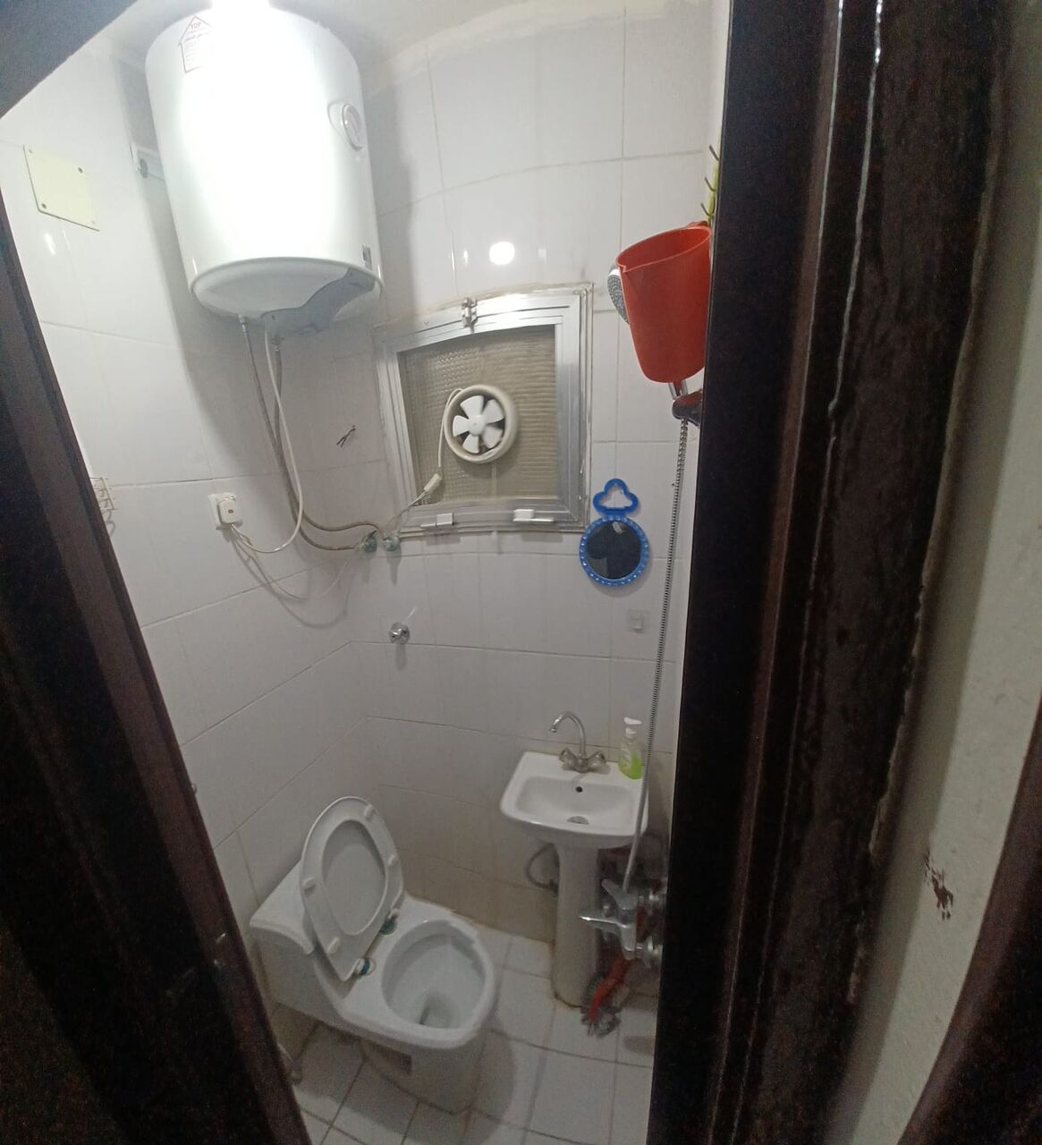 Al Wizarat, Sublets, 1 BR,  20 Sq. Meter,  SAR 1200/- Pm- Share A Flat With An Executive Bachelor