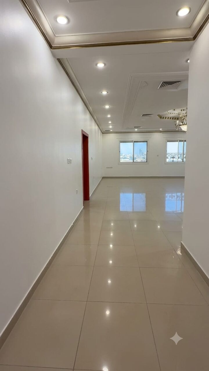 Kuwait City, Apartments, Flats, Houses & Villas, KWD 600/month,  3 BR,  For Rent: Super Deluxe Floor In Fahad Al-Ahmad Area