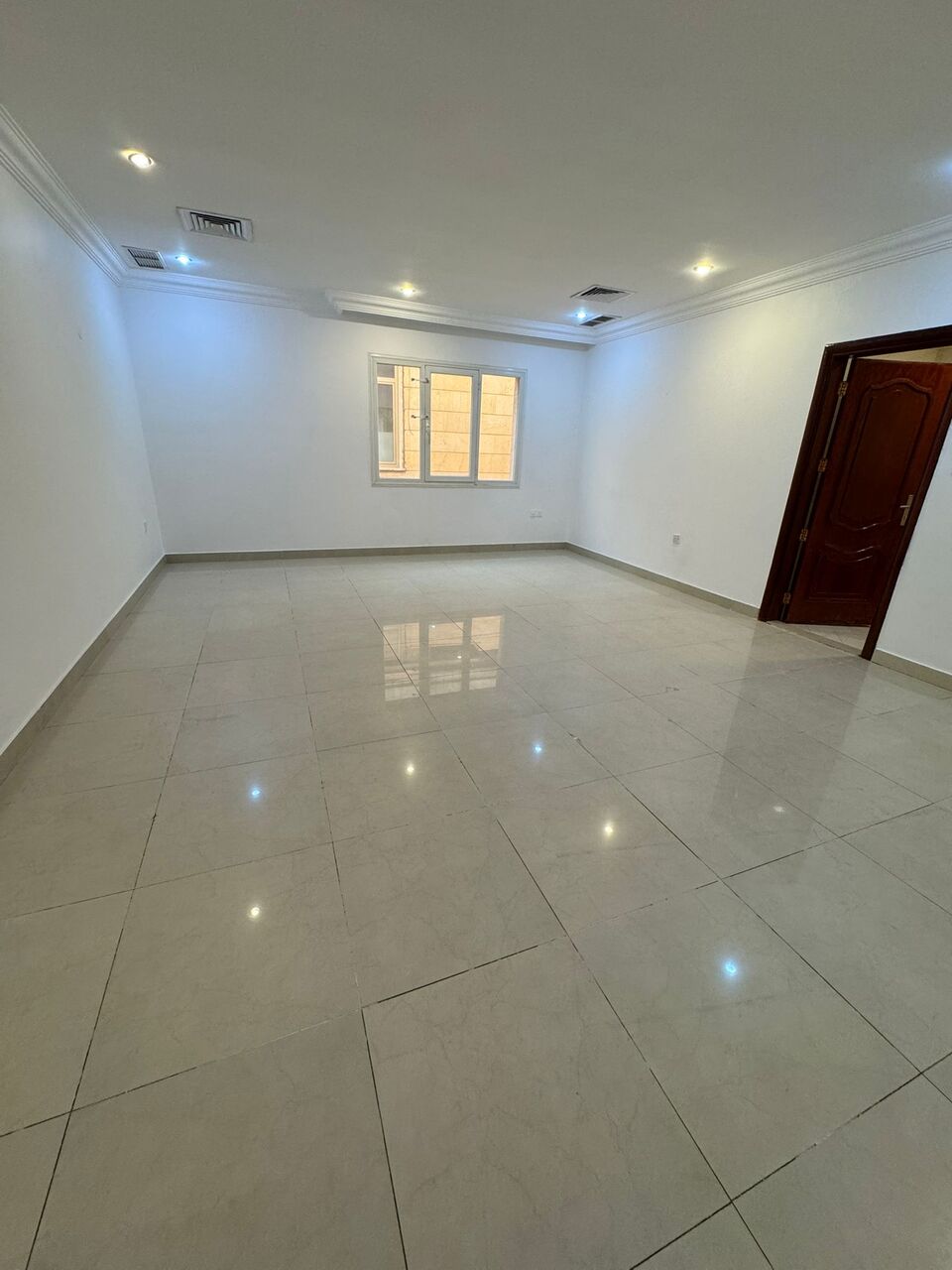 Kuwait City, Apartments, Flats, Houses & Villas, KWD 570/month,  3 BR,  Apartment For Rent In Hittin, 3 Bedrooms (2 Master Bedrooms),