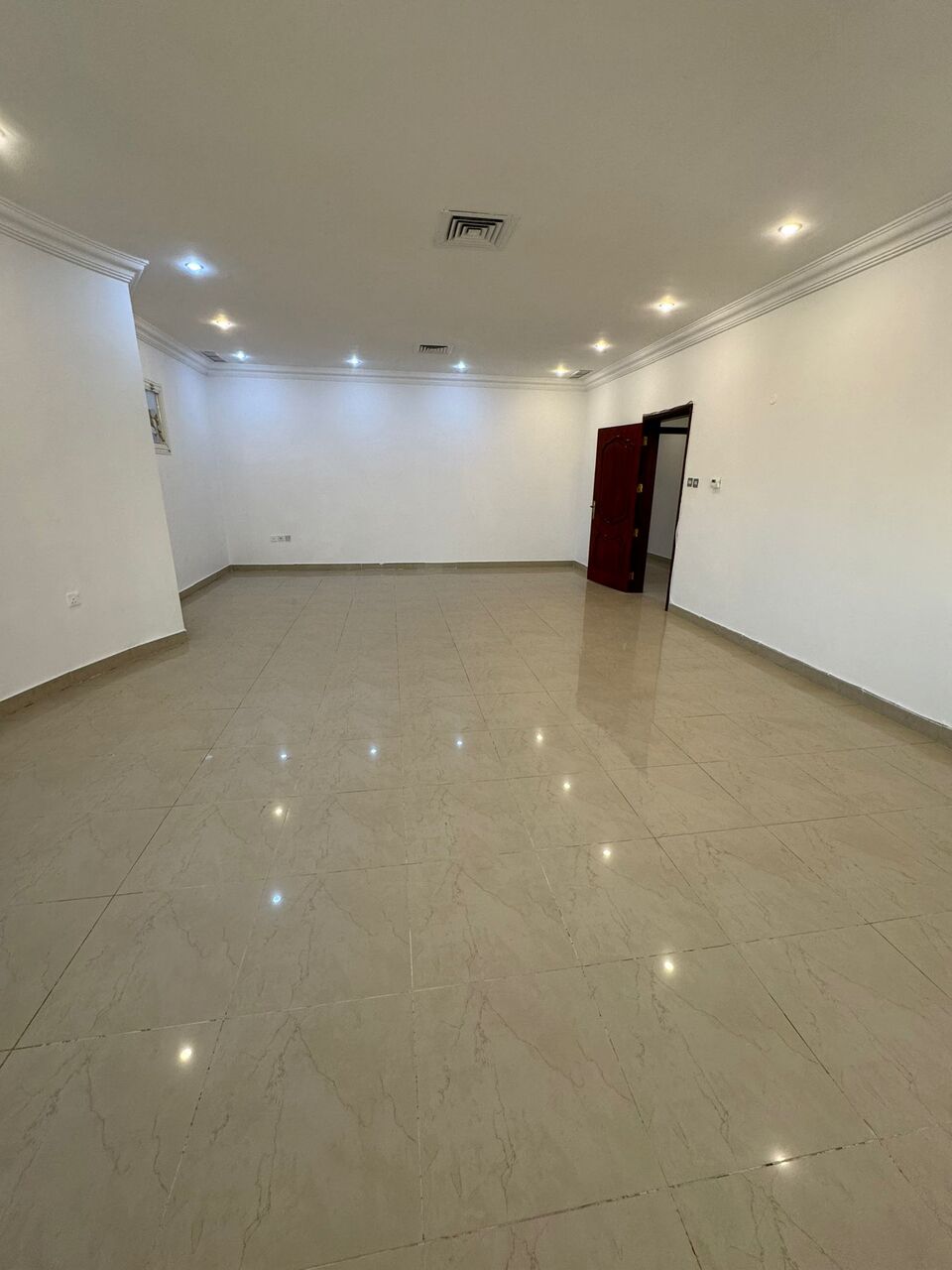 Kuwait City, Apartments, Flats, Houses & Villas, KWD 570/month,  3 BR,  Apartment For Rent In Hittin, 3 Bedrooms (2 Master Bedrooms),