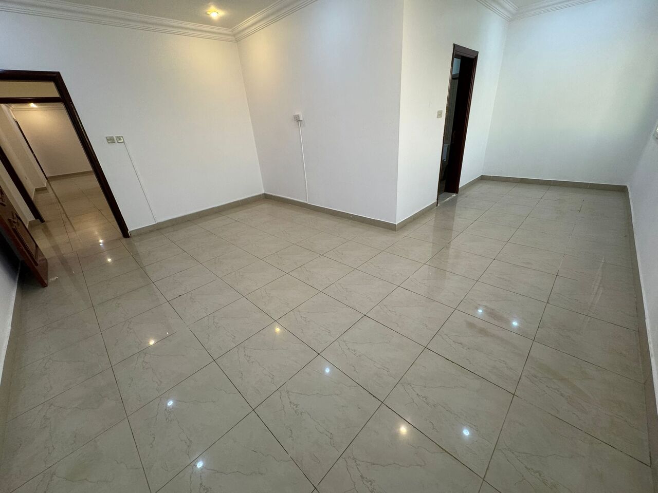 Kuwait City, Apartments, Flats, Houses & Villas, KWD 570/month,  3 BR,  Apartment For Rent In Hittin, 3 Bedrooms (2 Master Bedrooms),