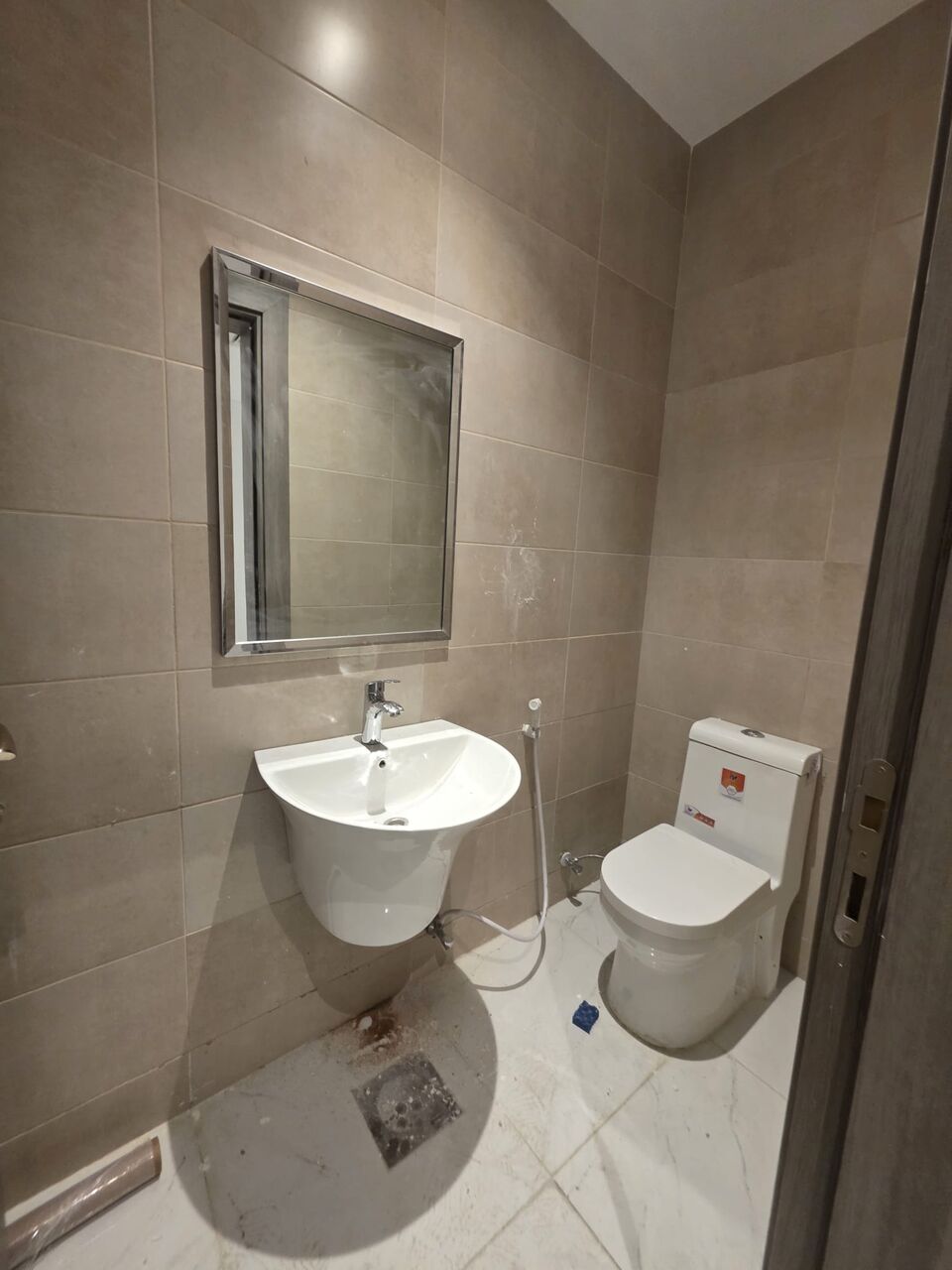 Kuwait City, Apartments, Flats, Houses & Villas, KWD 350/month,  2 BR,  For Rent In Al-Siddiq: Basement Apartment.