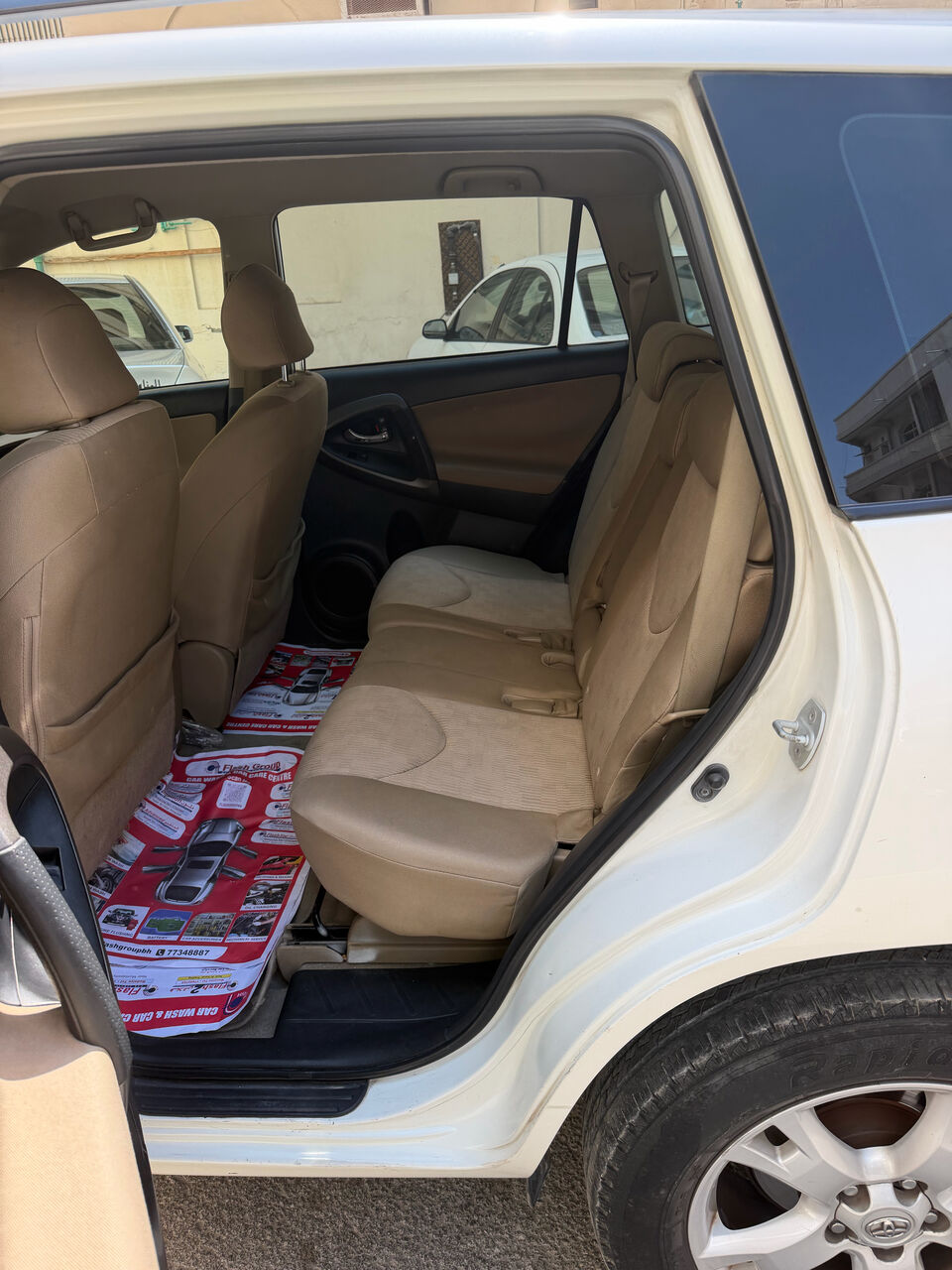Gudaibiya, Vehicles, Cars & Trucks , BHD 3300,  Toyota RAV4,  2012,  Automatic,  300000 KM,  Selling  (  Model )