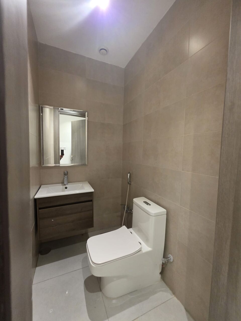 Kuwait City, Apartments, Flats, Houses & Villas, KWD 650/month,  3 BR,  For Rent In Al-Siddiq: 3-bedroom Master Apartment