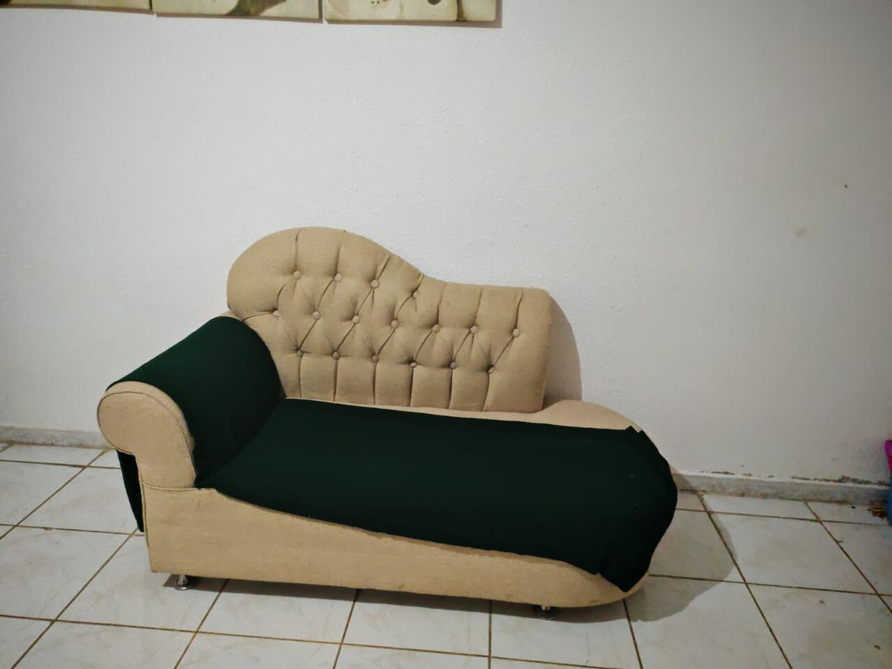 Jeddah, Furniture, SAR 1199,  Sale: Complete King Size Bedroom Set + Sofa (Excellent Condition)