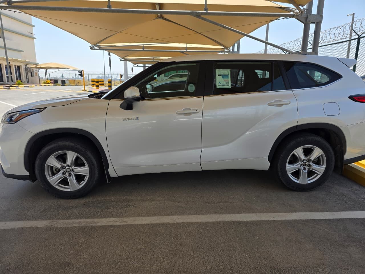 Riyadh, Vehicles, Cars & Trucks , SAR 118000,  Toyota Highlander Hybrid,  2023,  Automatic,  58000 KM,  Toyota Highlander  For Sale