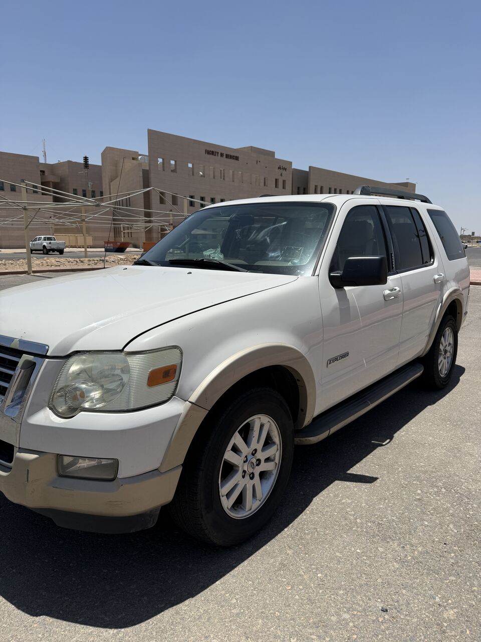 Riyadh, Vehicles, Cars & Trucks , SAR 15000,  Ford Explorer,  2008,  Automatic,  257000 KM,   Is For Sale