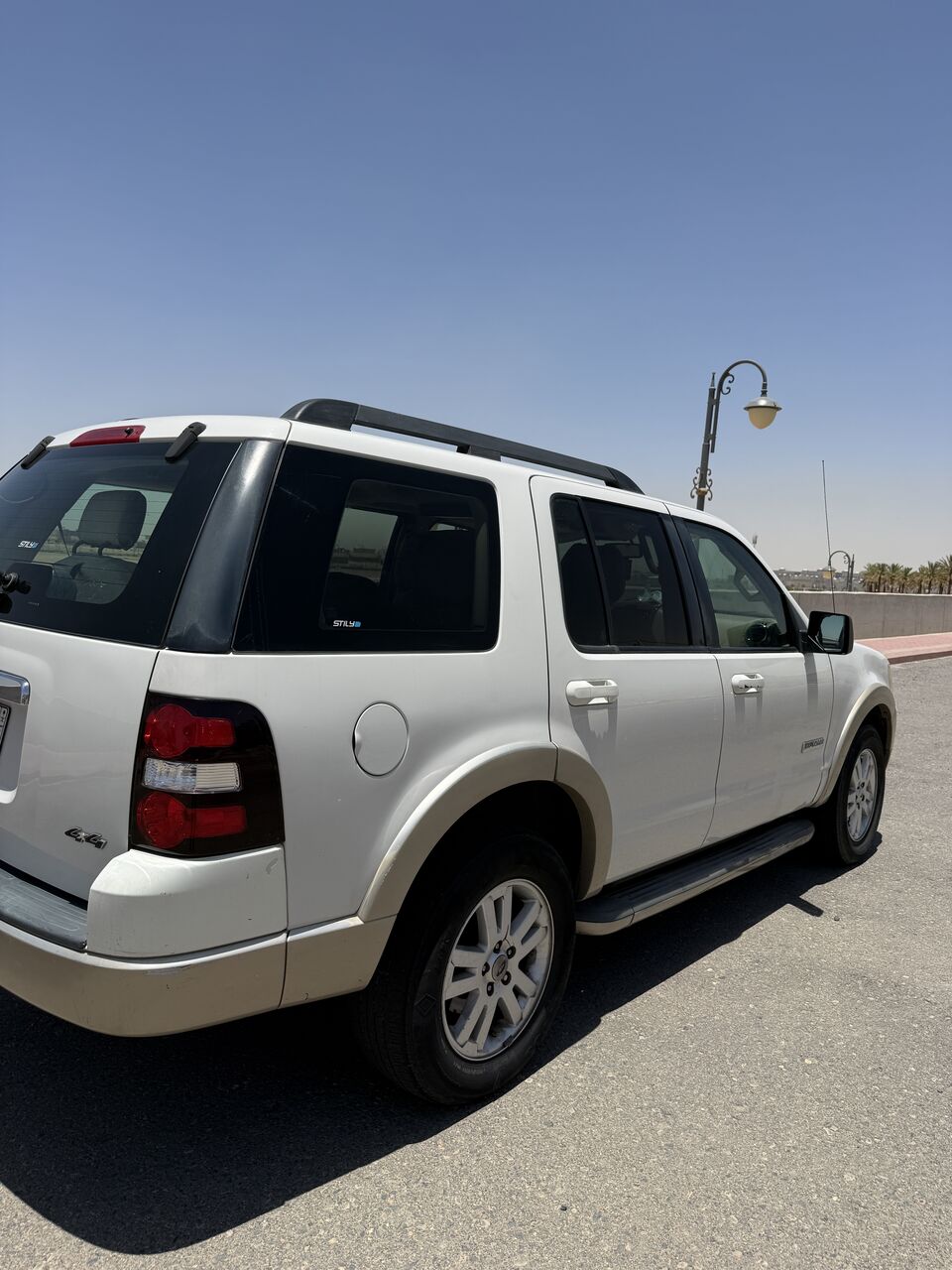 Riyadh, Vehicles, Cars & Trucks , SAR 15000,  Ford Explorer,  2008,  Automatic,  257000 KM,   Is For Sale
