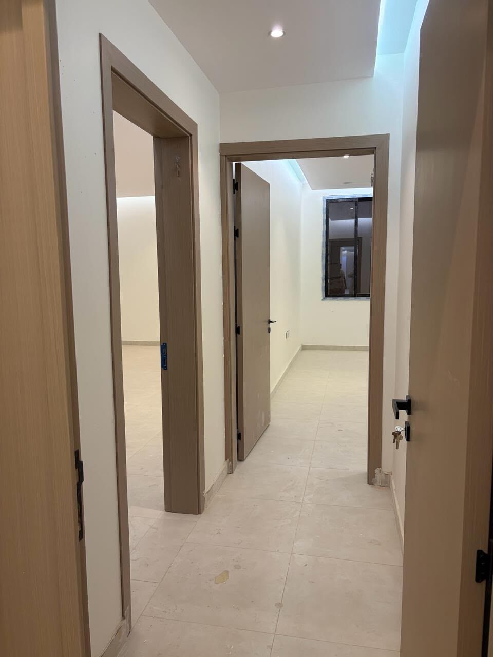 Al Rawdah, Apartments, Flats, Houses & Villas, SAR 95000/year,  5 BR,  Family Apartment Located Inside Villa With Lift Open Galary Speciouse New
