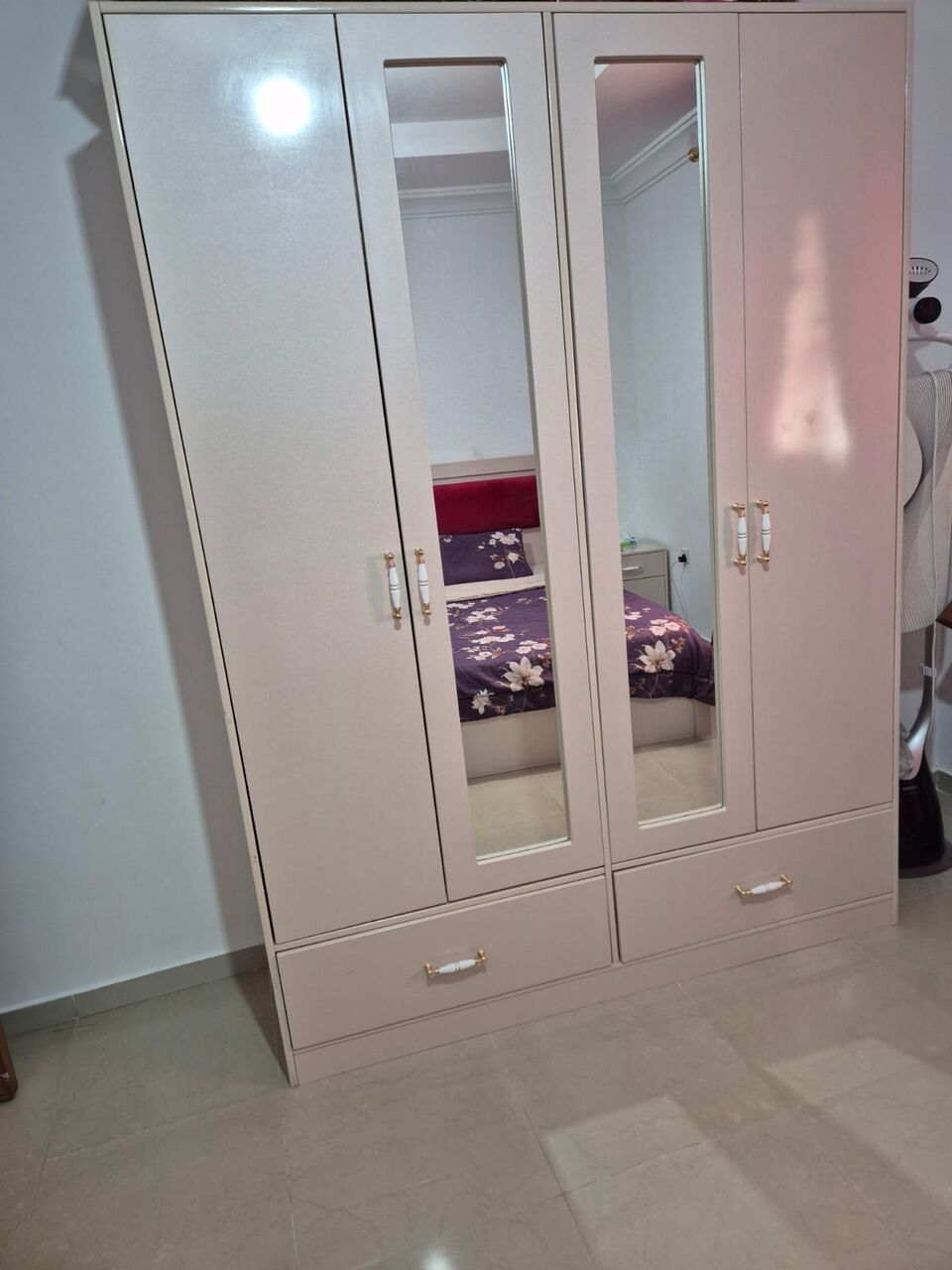 Jeddah, Furniture, SAR 1300,  Urgent Sale - Clean, Well-Maintained Girl