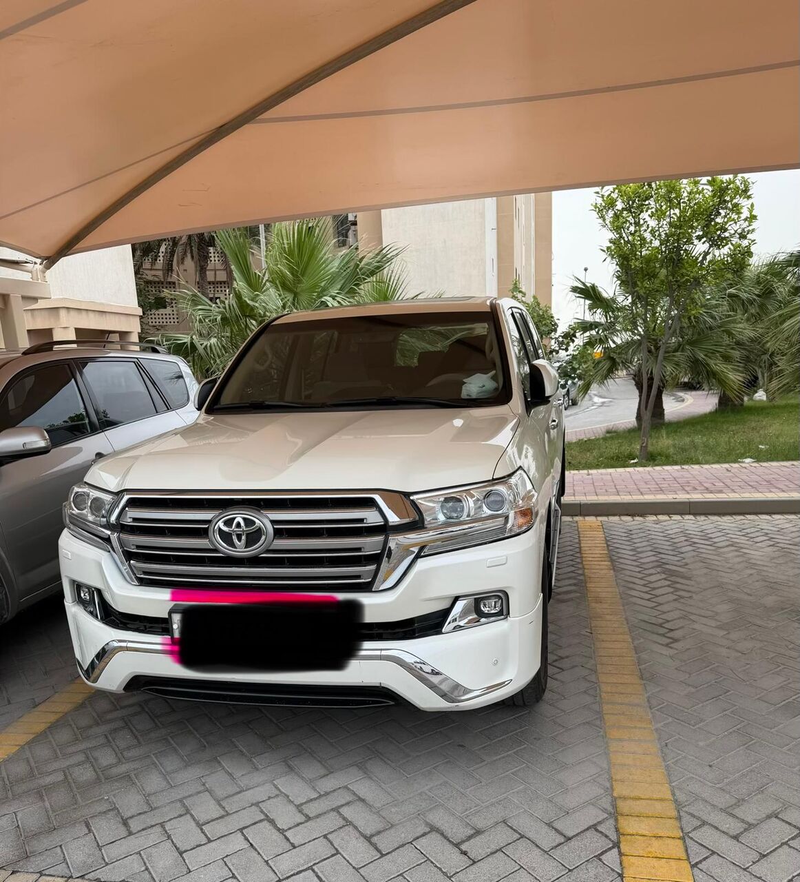 Isa Town, Vehicles, Cars & Trucks , BHD 17000,  TOYOYA LAND CRUISER,  2018,  Automatic,  90000 KM,  Toyota Land Cruiser With Low Mileage For Sale-