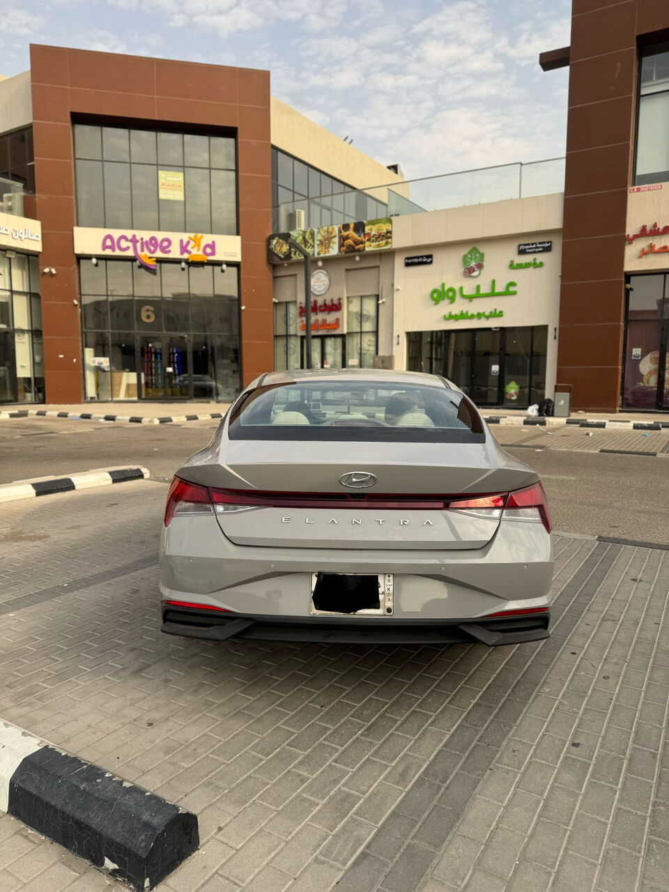 Dammam, Vehicles, Cars & Trucks , SAR 43500,  Hyundai Elantra,  2022,  Automatic,  140000 KM,