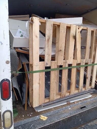 New York, Job Seekers, Manny&rsquo;s Hauling Services