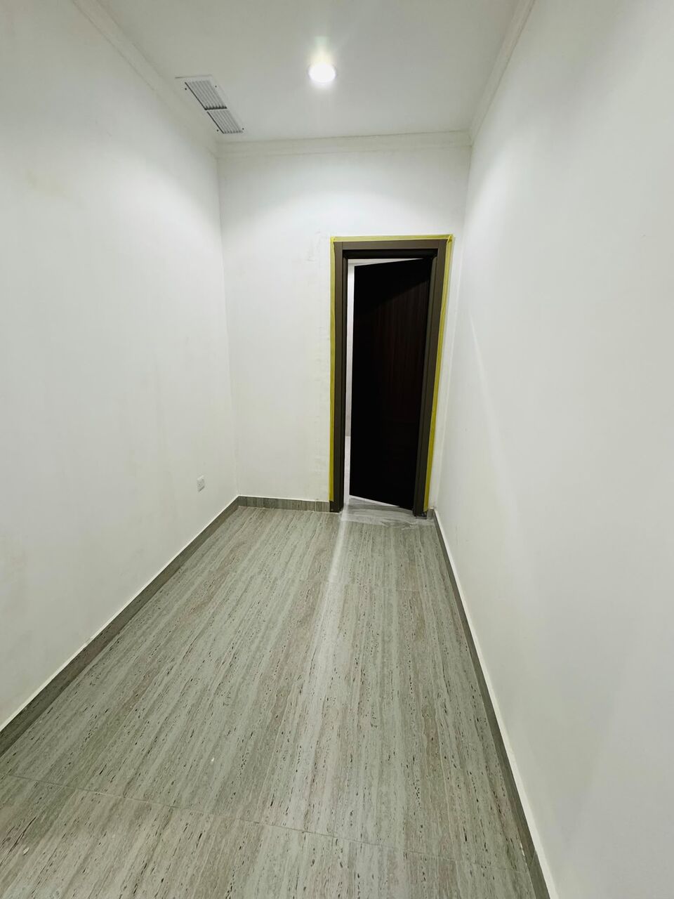 Salmiya, Apartments, Flats, Houses & Villas, KWD 700/month,  4 BR,  Basement Apartment For Rent In Salmiya, First Occupancy.