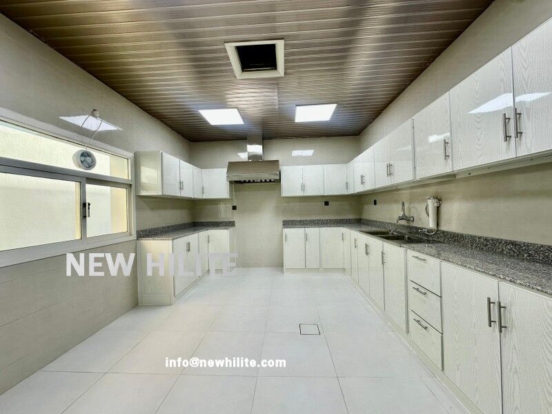 Kuwait City, Villas, KWD 3000,  Renovated 8-Bedroom Villa For Rent In Qortuba