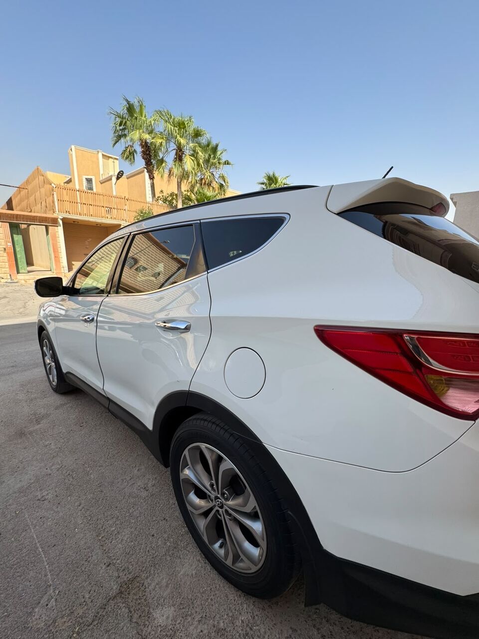 Riyadh, Vehicles, Cars & Trucks , SAR 2800,  Hyundai Santa Fe,  2013,  Automatic,  360000 KM,