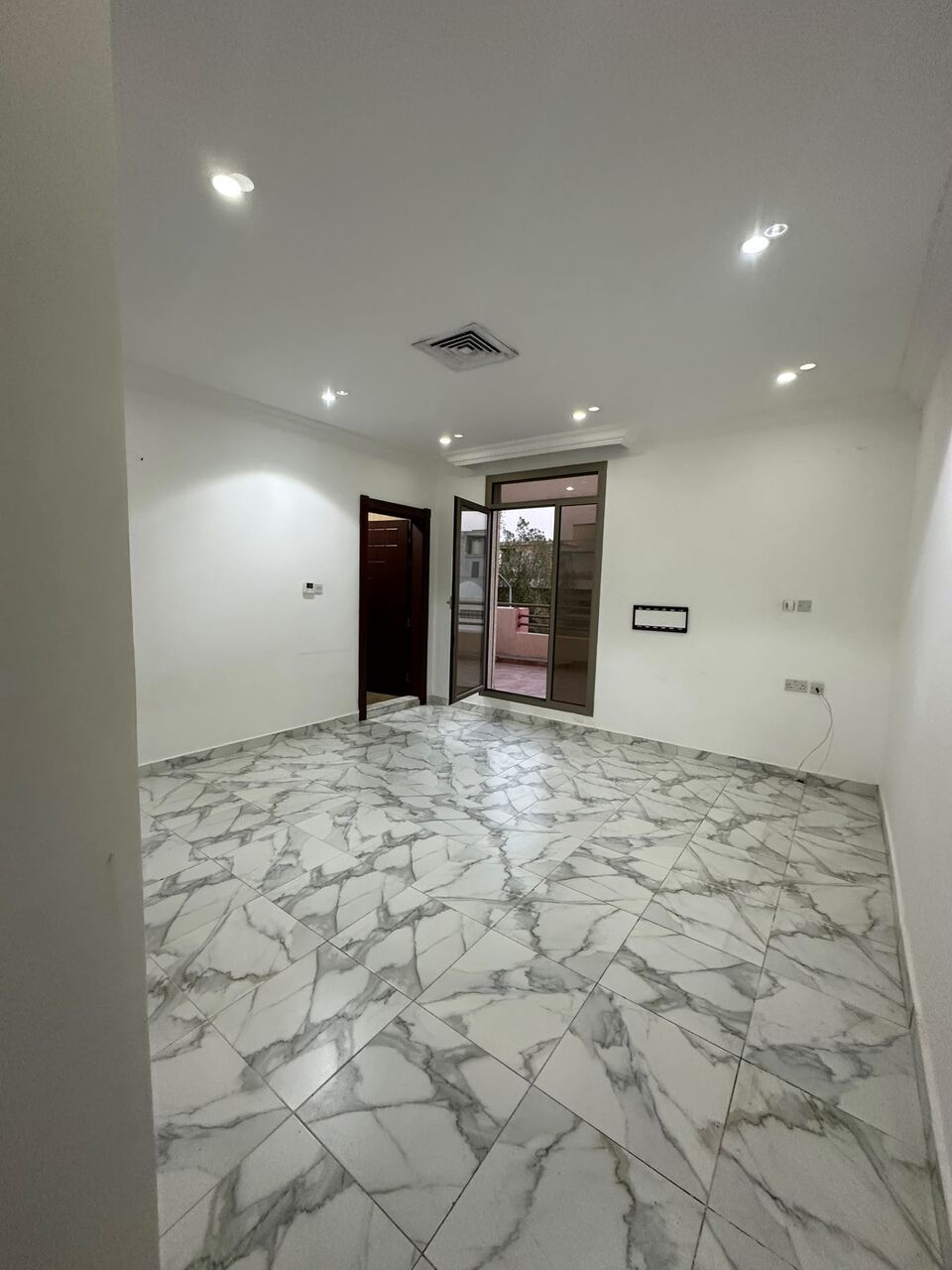 Rumaithiya, Apartments, Flats, Houses & Villas, KWD 650/month,  4 BR,  Apartment For Rent In Rumaithiya, 4 Master Bedrooms