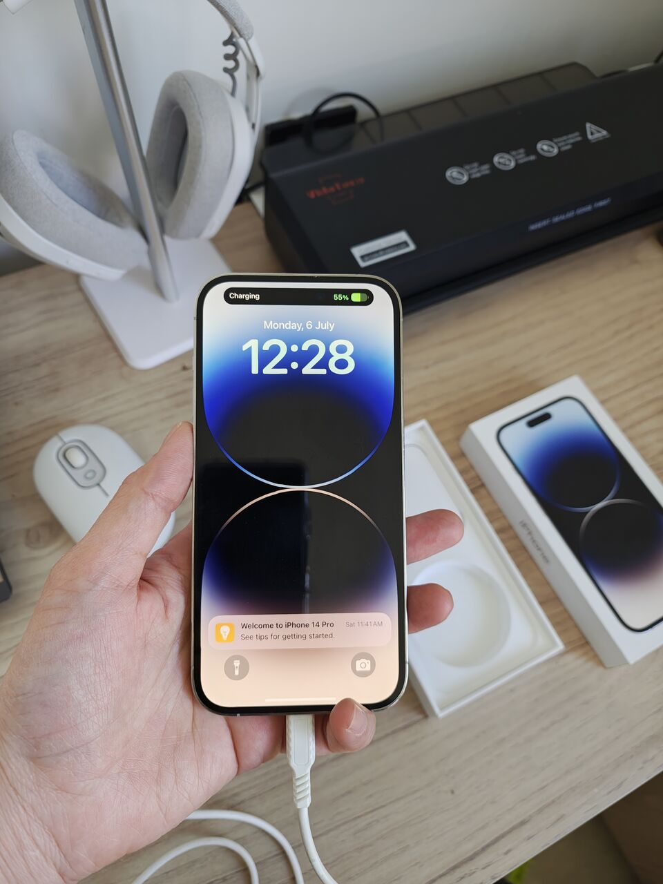 Dhahrat Laban, Electronics, SAR 1700,  For Sale: IPhone 14 Pro, Silver, 256GB