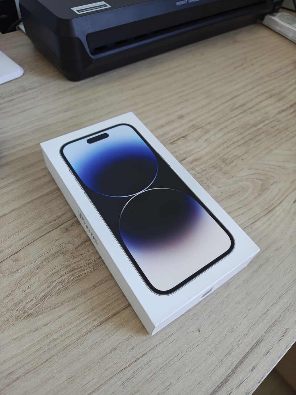 Dhahrat Laban, Electronics, SAR 1700,  For Sale: IPhone 14 Pro, Silver, 256GB