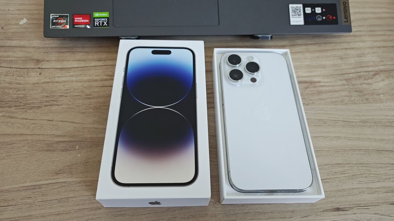 Dhahrat Laban, Electronics, SAR 1700,  For Sale: IPhone 14 Pro, Silver, 256GB