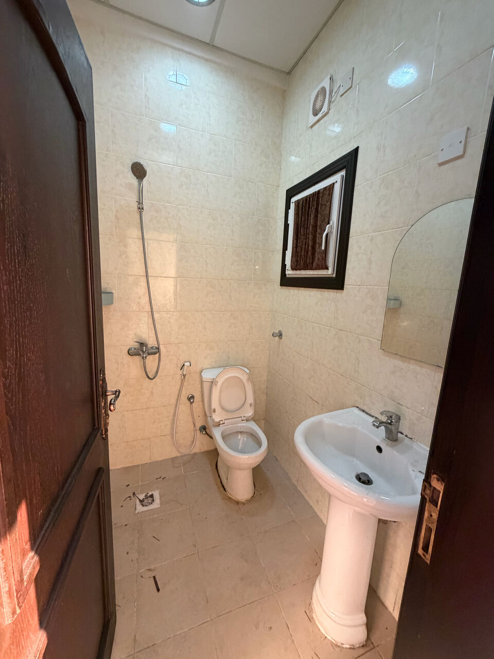 Umm Al Hassam, Apartments, Flats, Houses & Villas, BHD 280/year,  2 BR,  AMAZING SEMI FURNISHED 2 BEDROOM FLAT AVILABLE IN UMM AL HASSAM