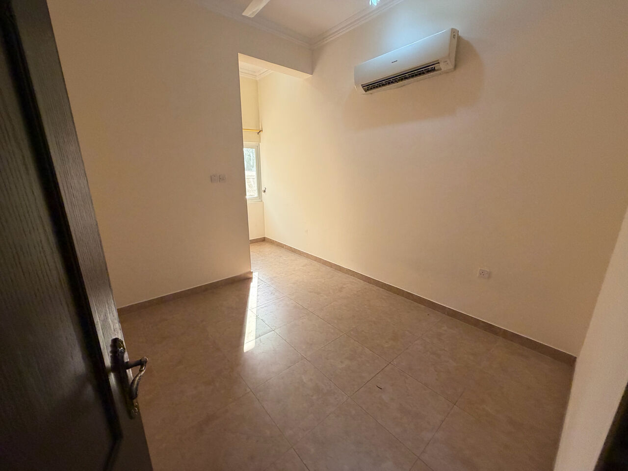 Umm Al Hassam, Apartments, Flats, Houses & Villas, BHD 280/year,  Furnished,  2 BR,  AMAZING SEMI FURNISHED 2 BEDROOM FLAT AVILABLE IN UMM AL HASSAM