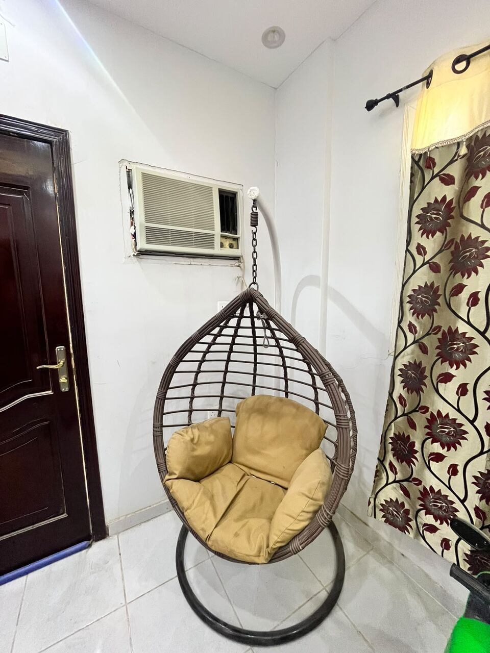 Madinah, Appliances, SAR 1750,  Three Sofa Very Good Condiiton  And Three AC And Hanging Swing Chair