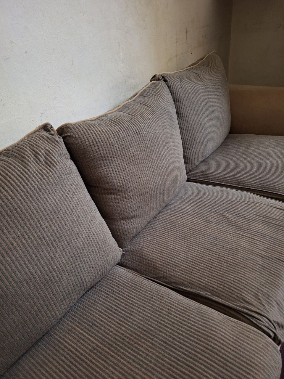 Al Murabba, Furniture, SAR 2000,  Sofa For Sale