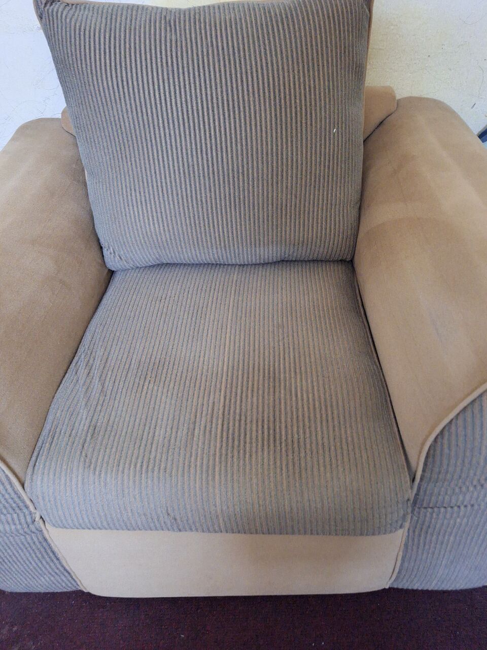 Al Murabba, Furniture, SAR 2000,  Sofa For Sale