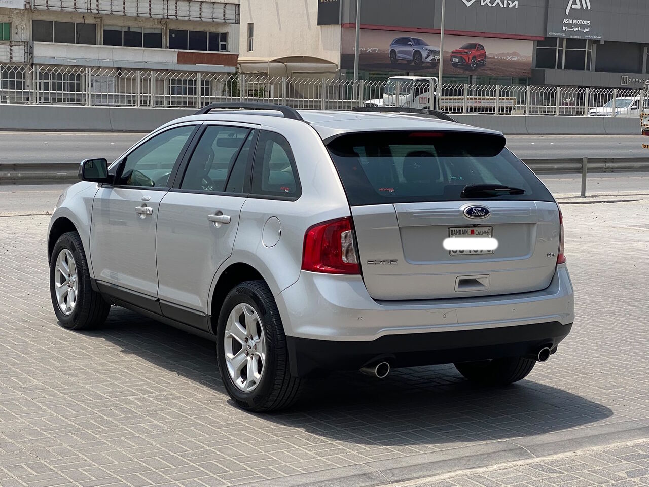 Manama, Vehicles, Cars & Trucks , BHD 2600,  Ford Edge SEL,  2014,  Automatic,  87450 KM,    (Silver)