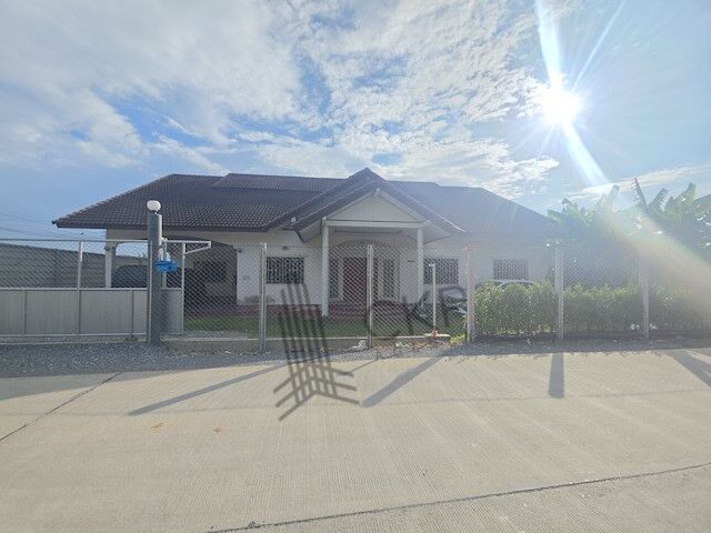 Bangkok, Real Estate For Sale, THB 54000000,  6 BR,  2514 Sq. Feet,  Land For Sale With House And Garden, Large Size 6 Rai 114 Sq M, Prime Location Near
