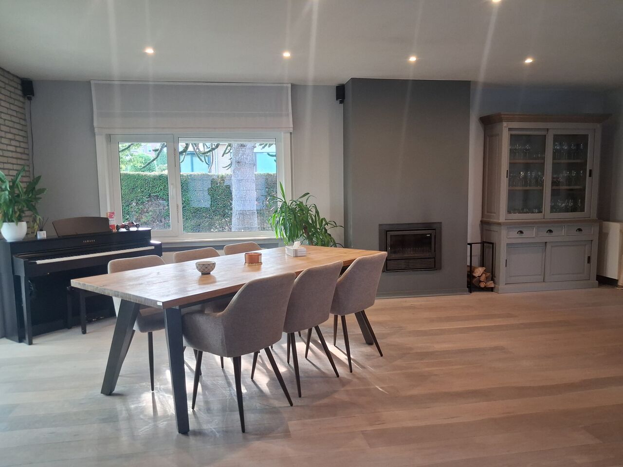 Brussels, Villas, EUR 2700,  Furnished,  242 Sq. Meter,  Furnished Villa &ndash; 3 Bed / 2 Bath / Garage &ndash; Garden