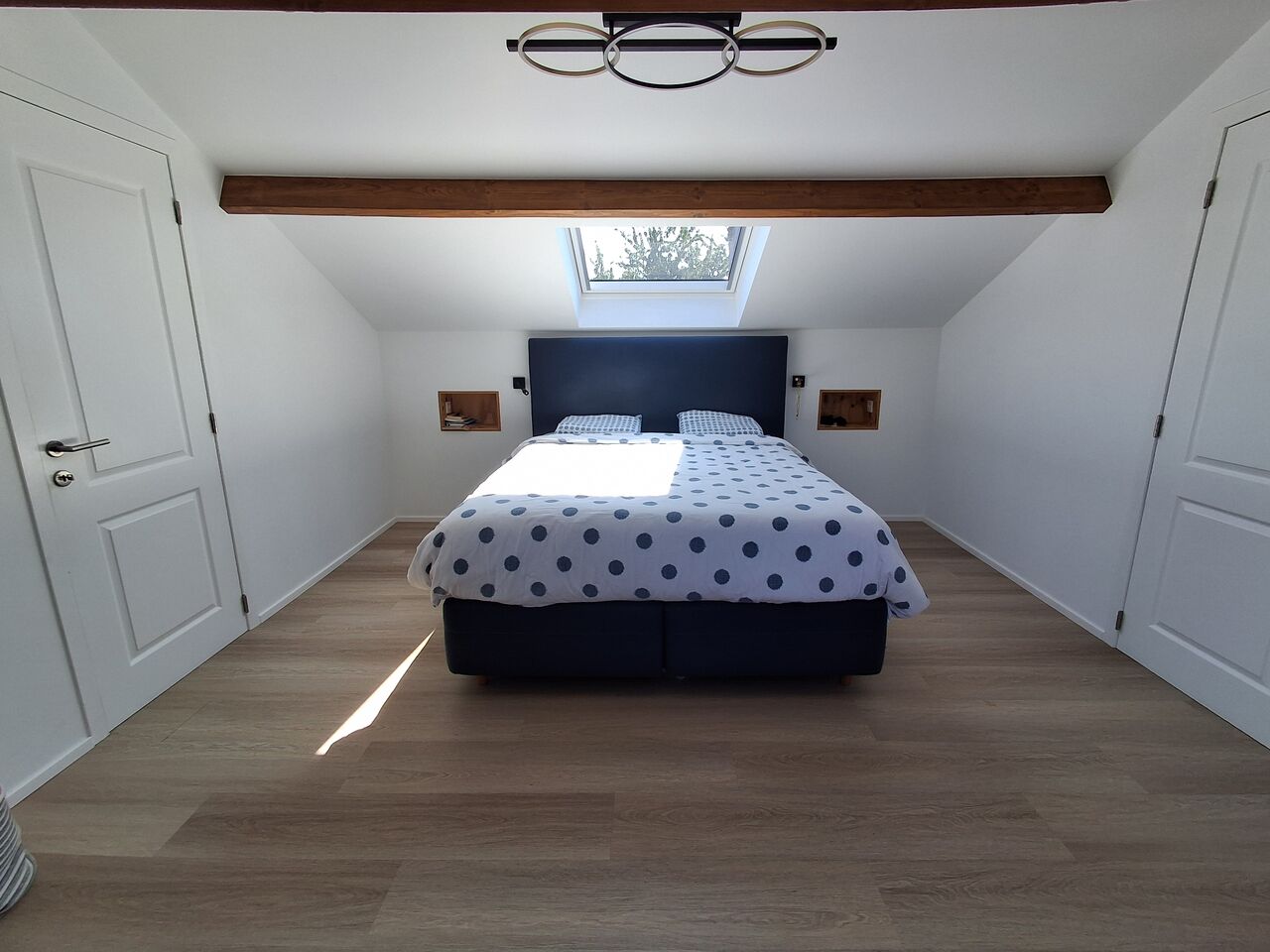 Brussels, Villas, EUR 2700,  Furnished,  242 Sq. Meter,  Furnished Villa &ndash; 3 Bed / 2 Bath / Garage &ndash; Garden
