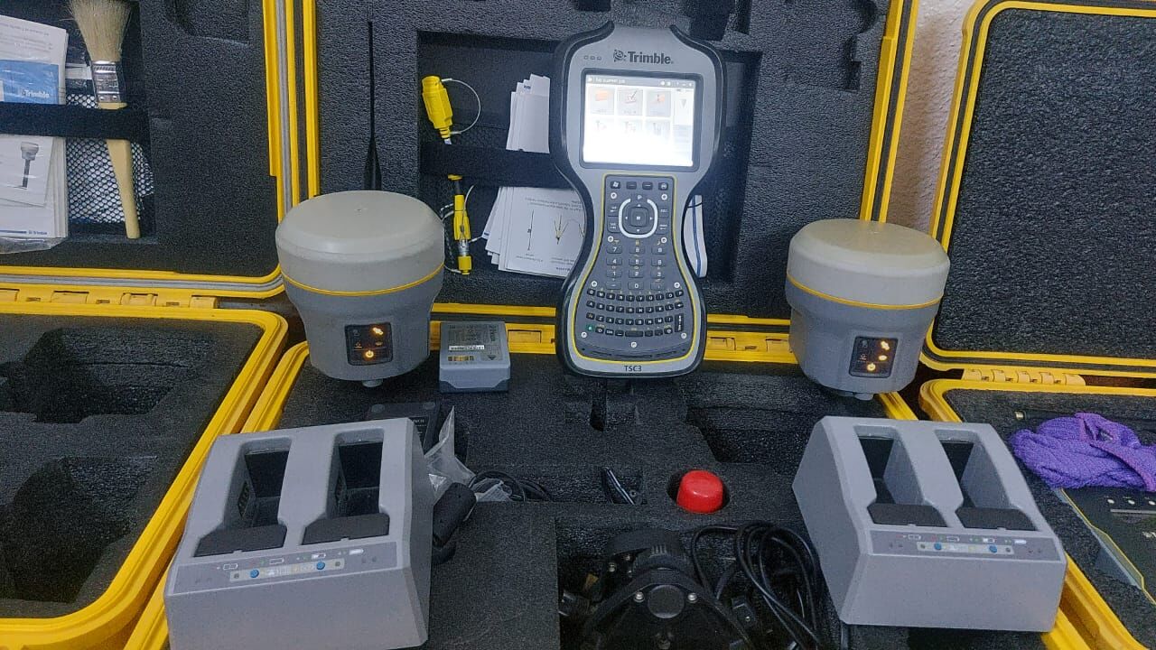 Riyadh, Technical, Trimble Gps R10 Model2 For Rent