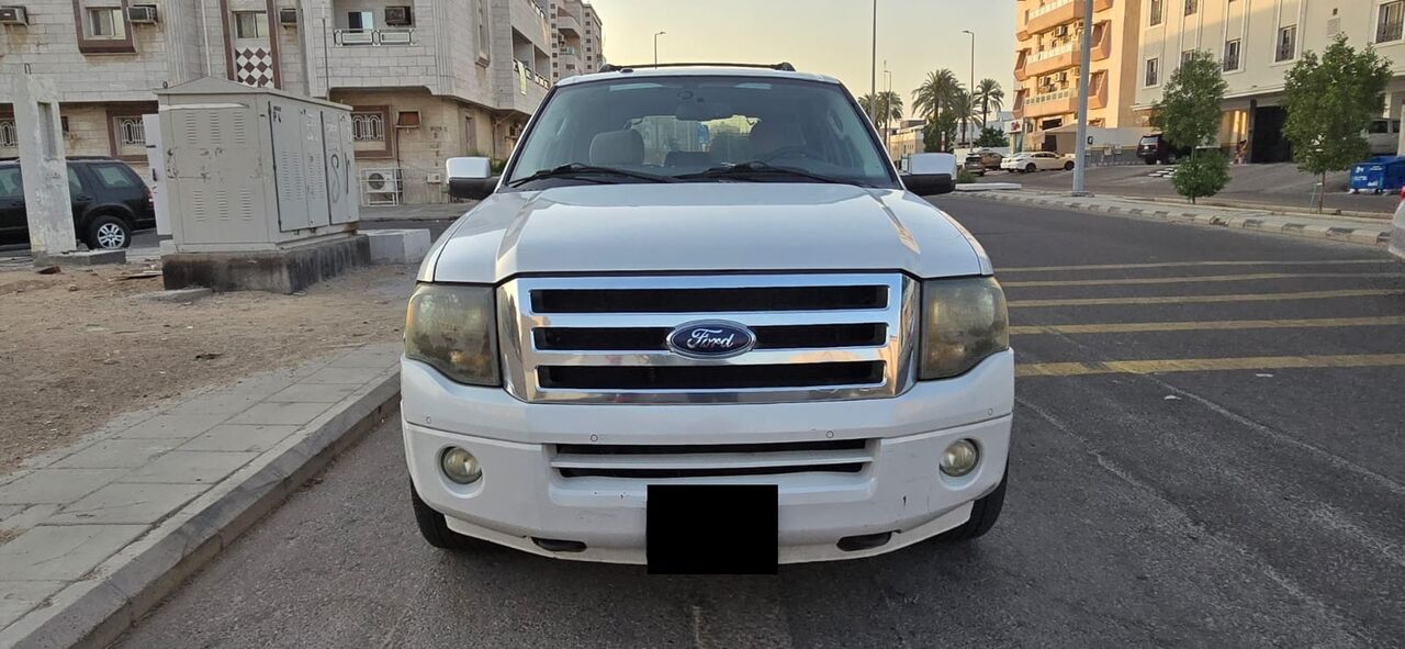 Jeddah, Vehicles, Cars & Trucks , SAR 32000,  Ford Expedition XLT,  2012,  Automatic,  333000 KM,  For Sale:  Model &ndash; Full Option Family Car