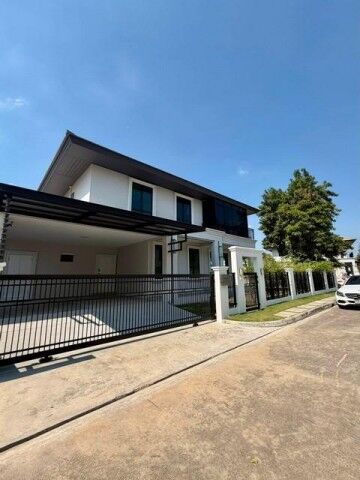 Bangkok, Villas, THB 95000,  86 Sq. Feet,  HR 10278 For Rent, 2-story Detached House For Sale, 86 Sq M., Setthasiri Phatthanakan
