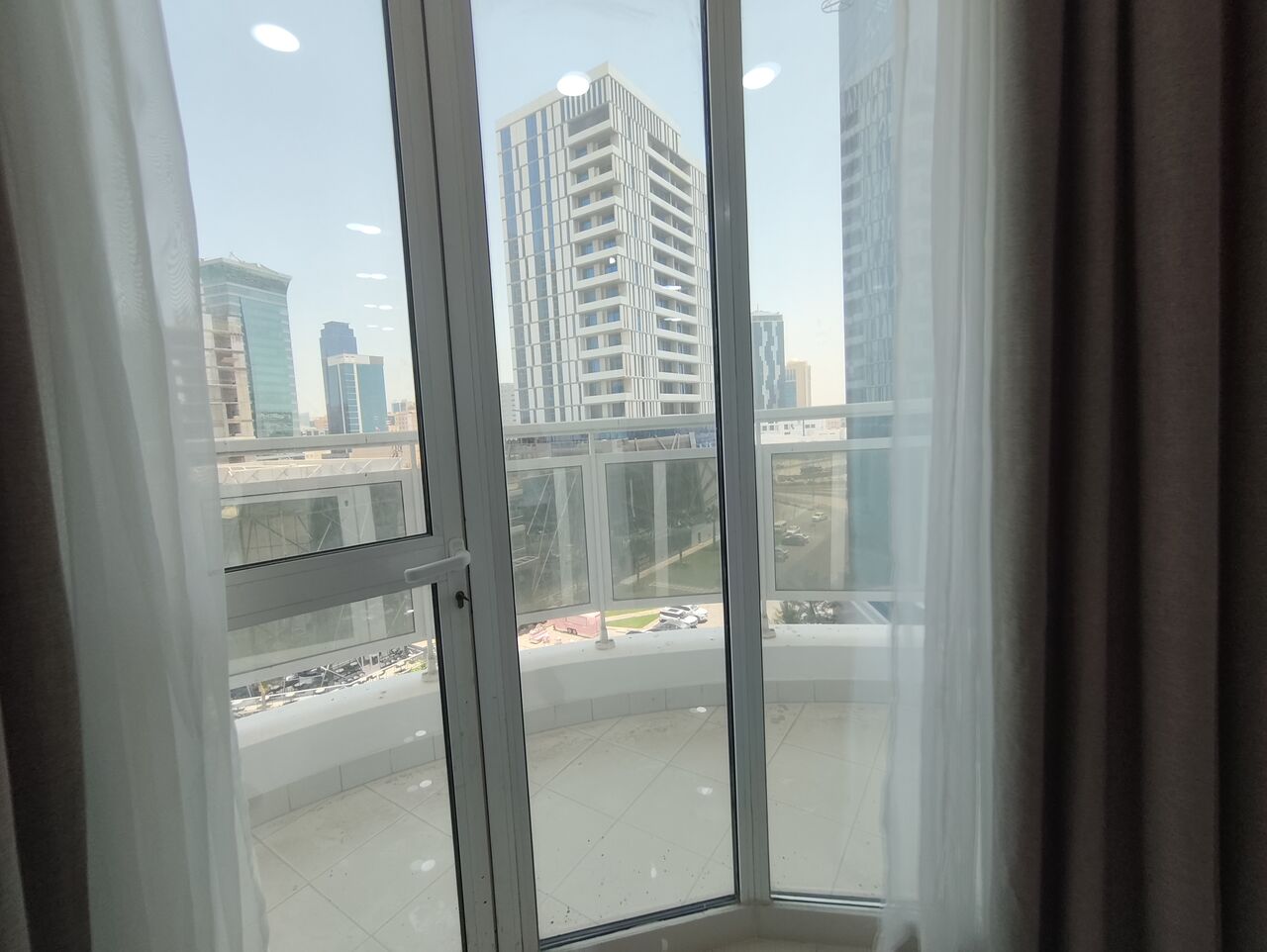 Manama, Apartments, Flats, Houses & Villas, BHD 650/year,  3 BR,  Amazing Offer 3 Bhk At Seef Just For 650 Bhd