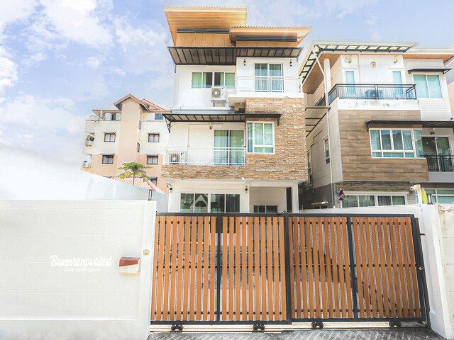 Bangkok, Real Estate For Sale, THB 12900000,  4 BR,  52 Sq. Feet,  Home Office For Sale, 4 Floors, 628 Sq M., Lat Phrao 110, Intersection 4, Newly