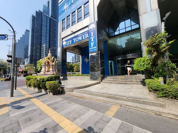 Bangkok, Real Estate For Sale, THB 23000000,  1 BR,  0 Sq. Feet,  Urgent Sale Of Office Space, Corner Room, ITF Tower Silom, Size 147 Sq M., Near BTS Chong