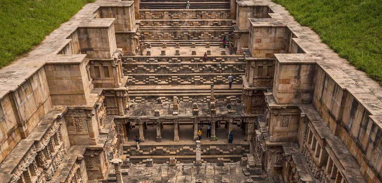 Ahmedabad, Travel, Explore Adalaj Ni Vav: A Complete Guide To Its Heritage, Intricate Carvings, And Travel In