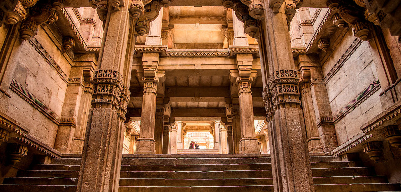Ahmedabad, Travel, Explore Adalaj Ni Vav: A Complete Guide To Its Heritage, Intricate Carvings, And Travel In