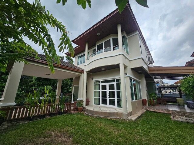 Bangkok, Real Estate For Sale, THB 7500000,  3 BR,  75 Sq. Feet,  Selling Cheaply For 7.5 Million. Baan Mak Mai. Or Ngoen-Watcharaphon Behind The Corner,
