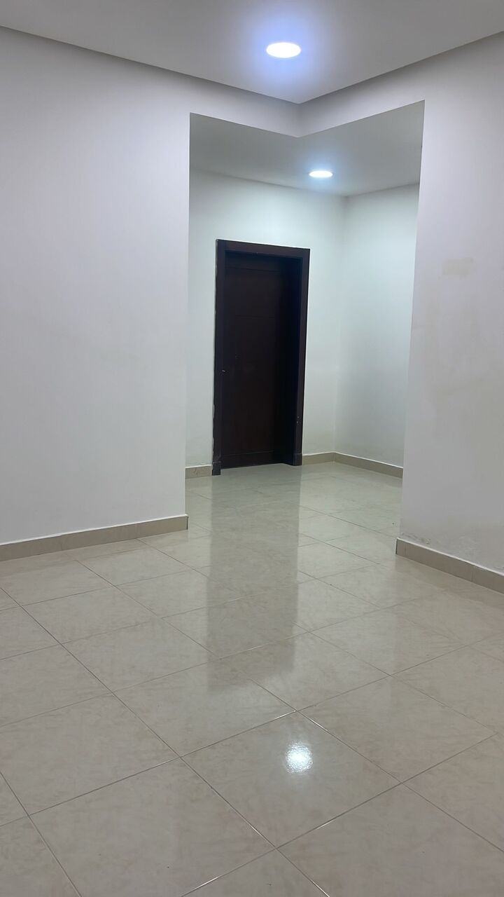 Busaiteen, Apartments, Flats, Houses & Villas, BHD 240/month,  2 BR,  Flat For Rent In Busaiteen